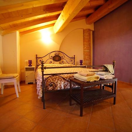 Agriturismo Il Sole Villa Rivarolo del Re ed Uniti Exterior photo