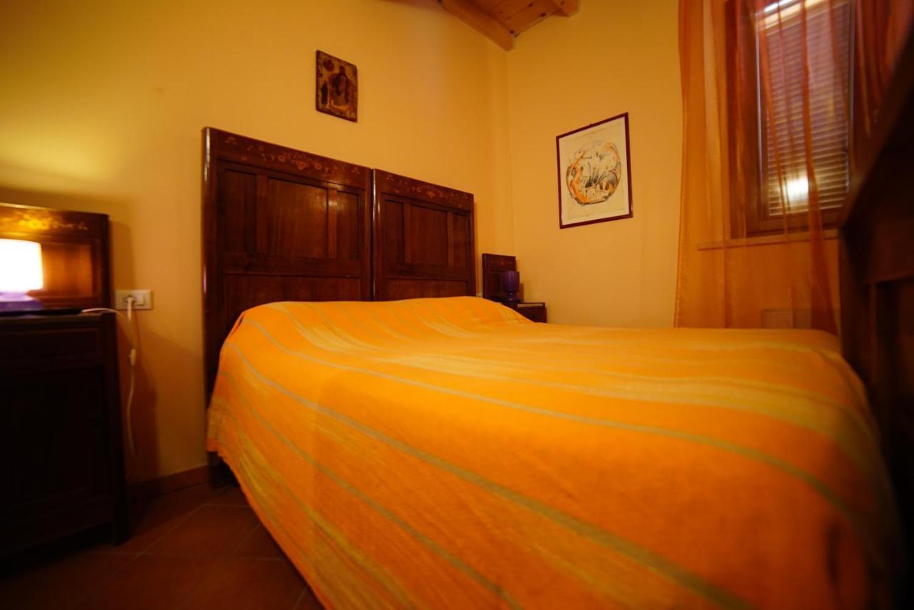 Agriturismo Il Sole Villa Rivarolo del Re ed Uniti Exterior photo